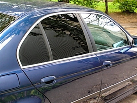 BMW E39, тонировка задней части автомобиля